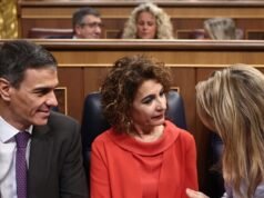 Montero nega ter se reunido com Zapatero para resgatar a companhia aérea Plus Ultra diante das acusações do PP.