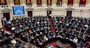 Depois de metade da punição da lei juvenil, os deputados debatem a ratificação do acordo entre o Mercosul e a União Europeia.