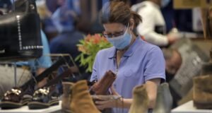 Salário mínimo em 2026: dizem que os fatos dificultarão que o Governo Petro faça uma grande mudança no aumento.