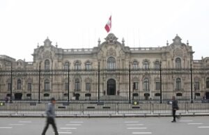 Peru completará 24 horas sem presidente: Congresso expulsa José Jerí e fixa prazo para novas eleições