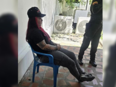 Funcionários do Inpec foram presos por porte de armas ilegais durante um evento político no Centro Democrático de Tolima.