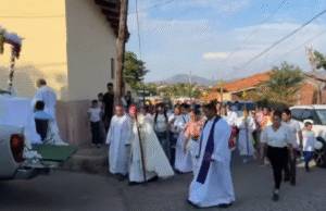 Clame pela paz no coração de “El Mencho”: Aguililla caminha entre o medo e a fé