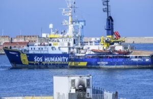 Itália detém barco de resgate SOS Humanity após resgate no Mediterrâneo