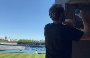 Cientistas uruguaios estudam bactérias da Praça Centenário para reparar rachaduras de forma ecologicamente correta