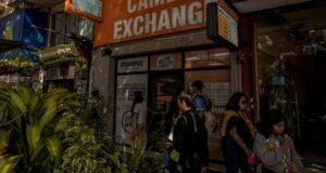 Dólar hoje ao vivo: no Banco Nación caiu para US$ 1.395 e o azul caiu para US$ 1.430