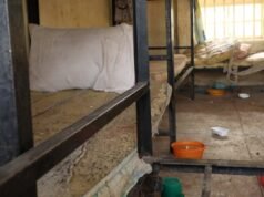 Ataque de homens armados mata pelo menos 30 pessoas e sequestra várias no noroeste da Nigéria