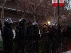 O governo iraniano suspendeu os serviços de internet e telefone em todo o país