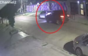 Ele bateu em um carro estacionado e fugiu: entende-se que houve uma violenta altercação entre os suspeitos.