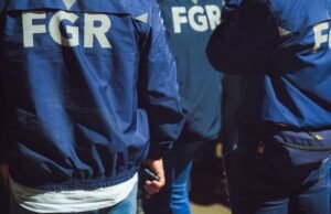 Os ex-funcionários do governo serão julgados por peculato após uma investigação da promotoria salvadorenha.