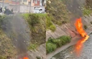 Um homem em Bogotá ateou fogo em sua motocicleta para evitar três intimações de trânsito