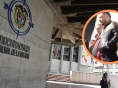 Um funcionário do gabinete do prefeito de Pasto foi suspenso por supostamente participar da política de candidatos ao Congresso.