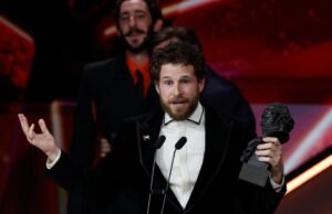 Álvaro Cervantes ganhou o Prêmio Goya de Melhor Ator Coadjuvante por ‘Sorda’: “É para pessoas com deficiência”