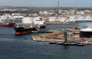 Venezuela planeja doar novos campos de petróleo à Chevron e à Repsol
