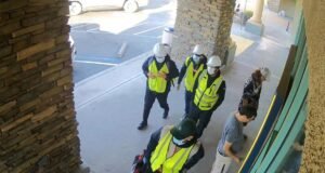 Agentes de assalto chilenos usaram máscaras para arrombar caixas eletrônicos de bancos