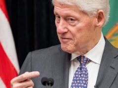 Bill Clinton enfrentou assédio de legisladores por causa de seu relacionamento com Jeffrey Epstein