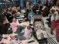 Num ritual, israelenses voltam para abrigos para escapar dos ataques de mísseis iranianos