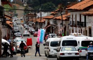 Mexicanos expulsos dos Estados Unidos retornam e encontram suas cidades natais sob o controle de narcotraficantes