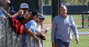 Lon Rosen assumirá os negócios do Lakers