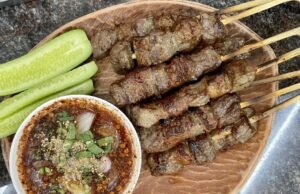 6 paradas para comida de rua em meio a uma tempestade e bares por toda Bangkok