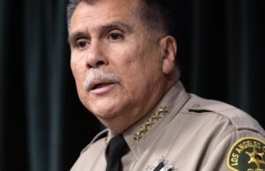 O 911 caiu em toda a área do Departamento do Xerife do Condado de Los Angeles durante a noite