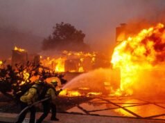 Bombeiros de Los Angeles testemunham que o incêndio em Lachman não foi totalmente extinto quando as tripulações foram ordenadas a partir