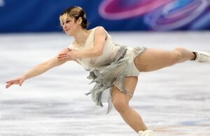 Os Estados Unidos ocupam o primeiro lugar na competição olímpica por equipes de patinação artística