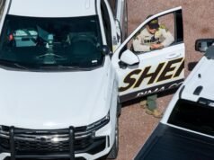 Detetives da Internet, médiuns e influenciadores tentando solucionar o sequestro de Nancy Guthrie. Alguns têm medo do mal