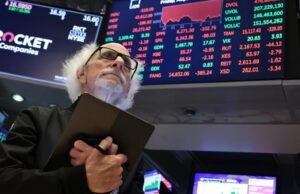 As ações estão caindo acentuadamente enquanto os investidores procuram perdedores que serão atingidos pela IA