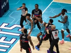 Isaiah Stewart, mais três suspensos após batalha Pistons-Hornets