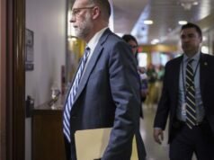 A Califórnia está processando a administração Trump por bilhões em fundos cancelados