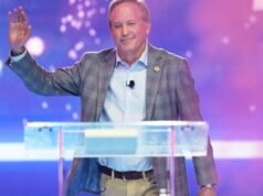 O republicano do Texas Ken Paxton lançou a proposta do Senado