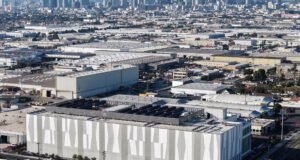 A construção de data centers cai pela primeira vez em anos devido a restrições de licenciamento e crescimento