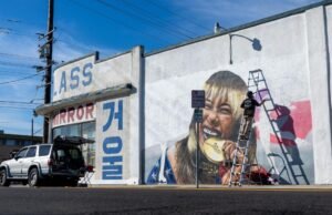 A medalhista de ouro olímpica Alysa Liu inspira um novo mural em Gardena