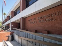 Um homem de Bakersfield foi preso sob suspeita de tentativa de homicídio após supostamente ter sido vítima de violência doméstica