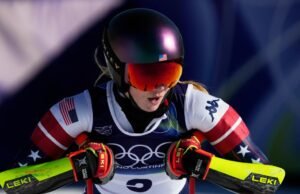 Jogos Olímpicos de Inverno: Mikaela Shiffrin termina fora do top 10 no slalom gigante