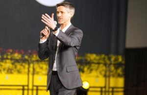 Os apoiadores de Mahan estão financiando anúncios do Super Bowl para o novo candidato a governador
