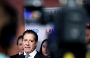 FBI invade sede do LAUSD, Supt. Casa de Alberto Carvalho
