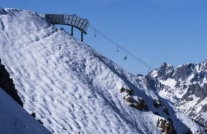 Esquiador morre em corrida profissional em Mammoth – enquanto testemunha horrorizada observa do teleférico
