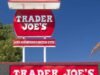 Trader Joe’s fez recall de arroz frito após contaminação de vidro
