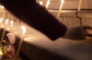 Uma remota comunidade canadense enfrenta um tiroteio em massa que deixou 9 mortos