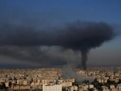 Milhares fogem dos subúrbios de Beirute após ordem de evacuação israelense sem precedentes