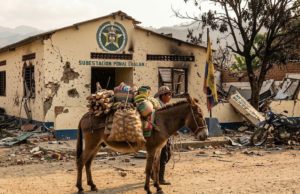 O dia em que uma bomba-burro explodiu e matou 11 policiais: a resiliência de Chalán, Sucre, trinta anos depois