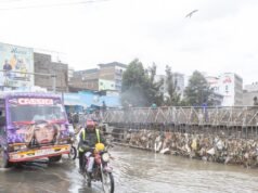 As inundações no Quénia mataram 108 pessoas e deslocaram mais de 2.700 famílias após semanas de fortes chuvas.
