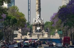 Bloqueios, protestos e acidentes em CDMX e Edomex hoje, segunda-feira, 30 de março: abrangem taxistas nas plataformas Periférico e Reforma.