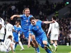 Com Julián Álvarez e Musso como figuras-chave, o Atlético de Madrid eliminou o Tottenham e enfrentará o Barcelona nas quartas de final da Liga dos Campeões.