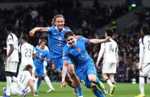 Com Julián Álvarez e Musso como figuras-chave, o Atlético de Madrid eliminou o Tottenham e enfrentará o Barcelona nas quartas de final da Liga dos Campeões.