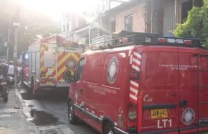 Um incêndio em uma casa em Cali matou uma mulher e uma criança de 3 anos