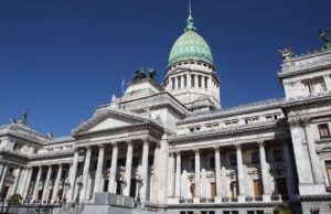 Um parlamentar encomendou uma pistola de ar comprimido para entrega, o pacote chegou ao Congresso e causou alarme