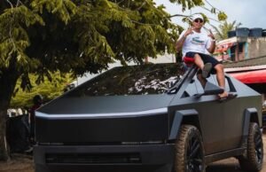 Javier Arias Stunt, o ‘influencer’ do sorteio que trouxe um Cybertruck para Necoclí, foi preso depois que armas e munições foram encontradas em sua casa.