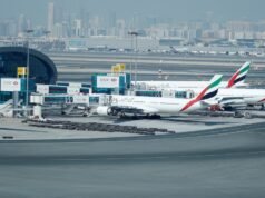 EUA fretarão voos para cidadãos retidos nos Emirados Árabes Unidos, Arábia Saudita e Jordânia